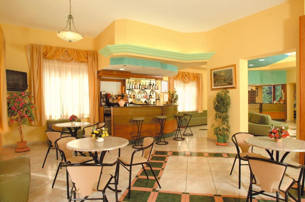 Hotel La Conchiglia Марчиана-Марина Экстерьер фото