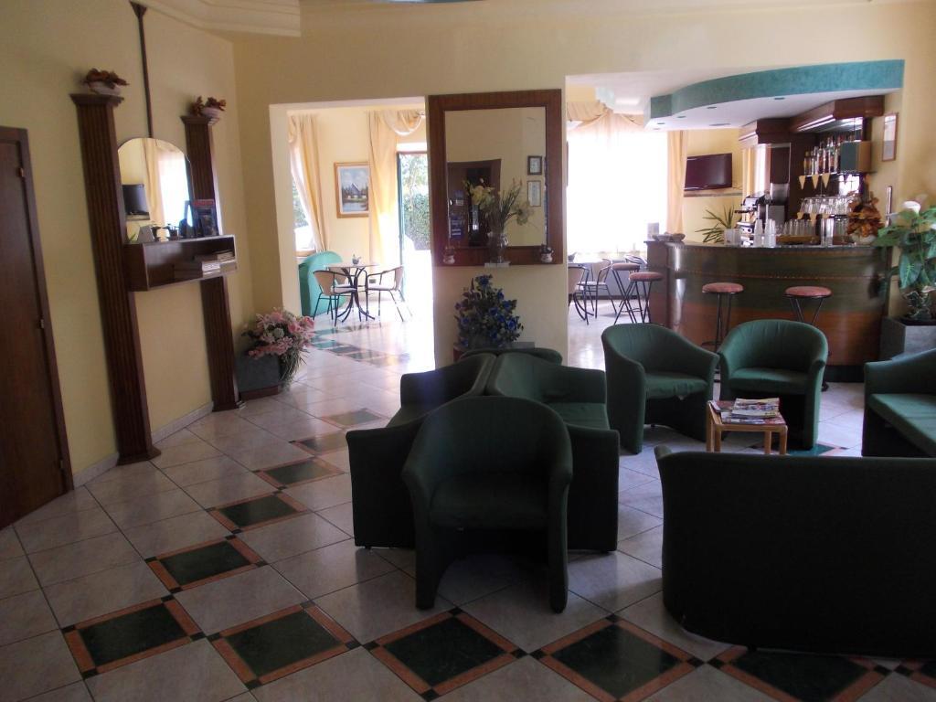 Hotel La Conchiglia Марчиана-Марина Экстерьер фото