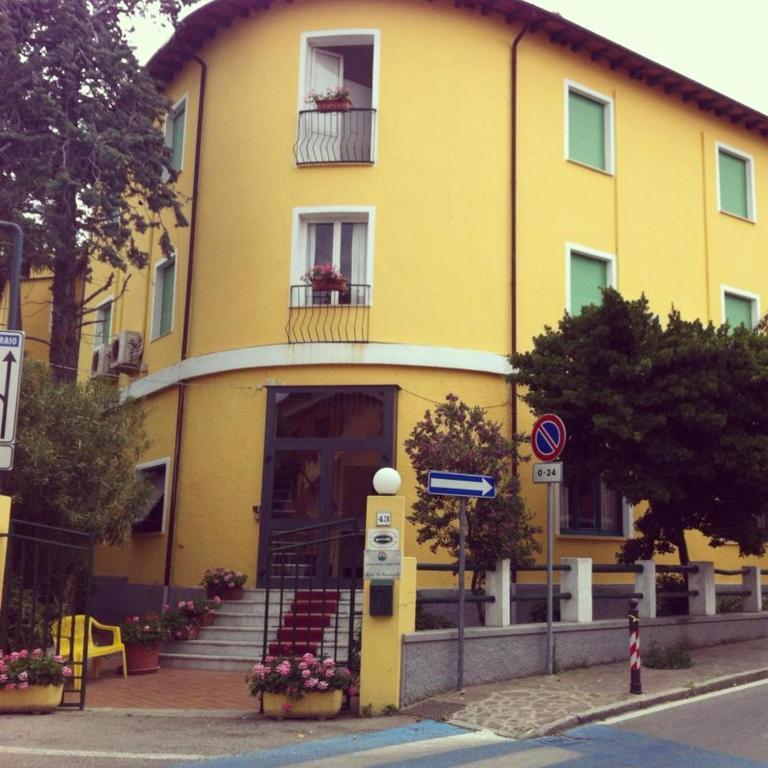 Hotel La Conchiglia Марчиана-Марина Экстерьер фото