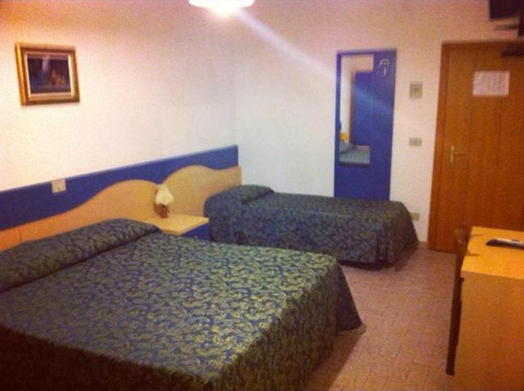Hotel La Conchiglia Марчиана-Марина Номер фото