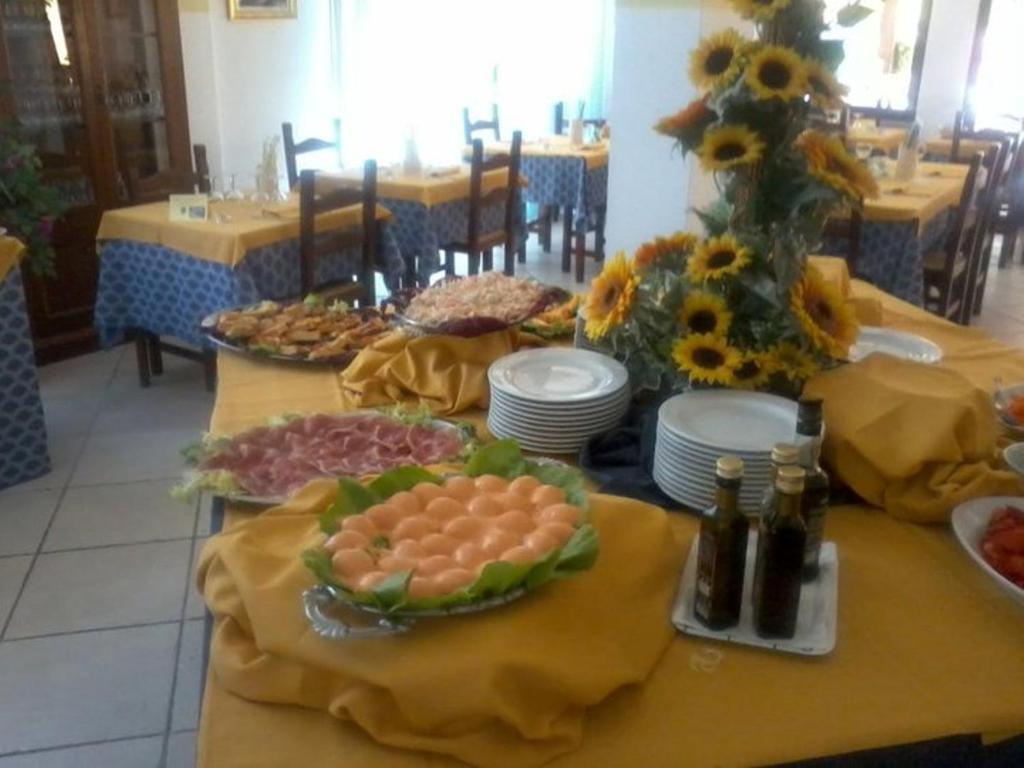 Hotel La Conchiglia Марчиана-Марина Экстерьер фото
