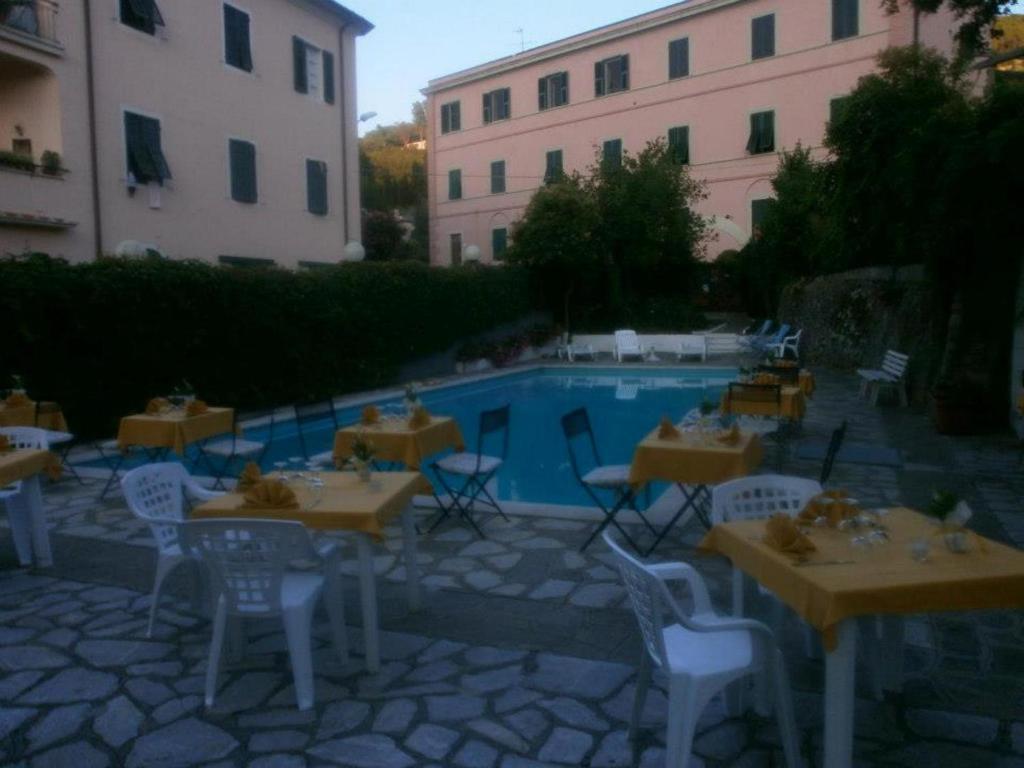 Hotel La Conchiglia Марчиана-Марина Экстерьер фото